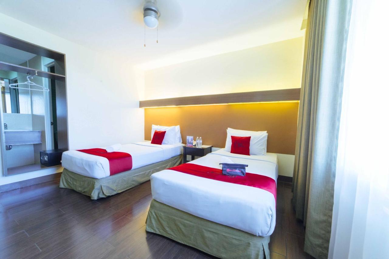 Reddoorz Premium @ The Ritz Garden Oases Hotel Davao City Exterior foto