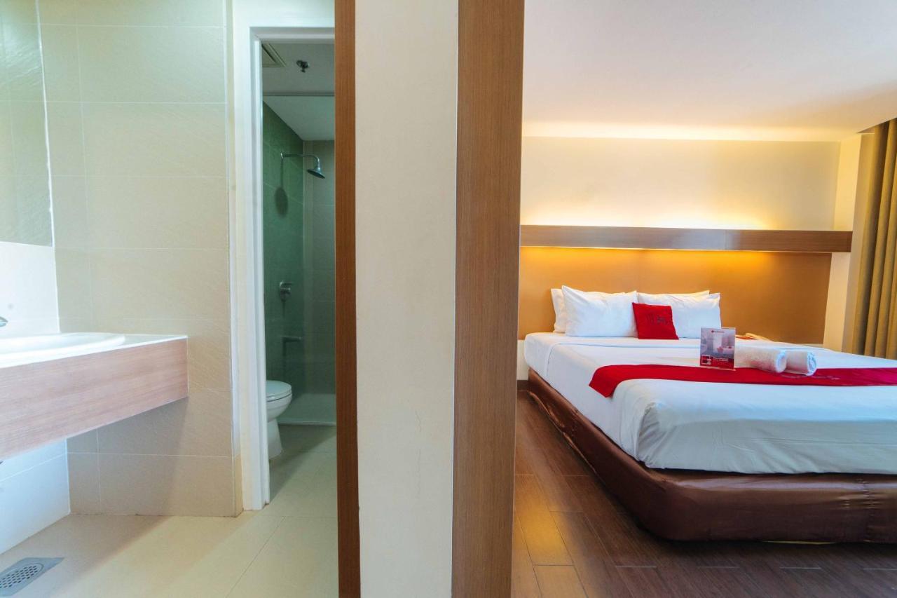 Reddoorz Premium @ The Ritz Garden Oases Hotel Davao City Exterior foto
