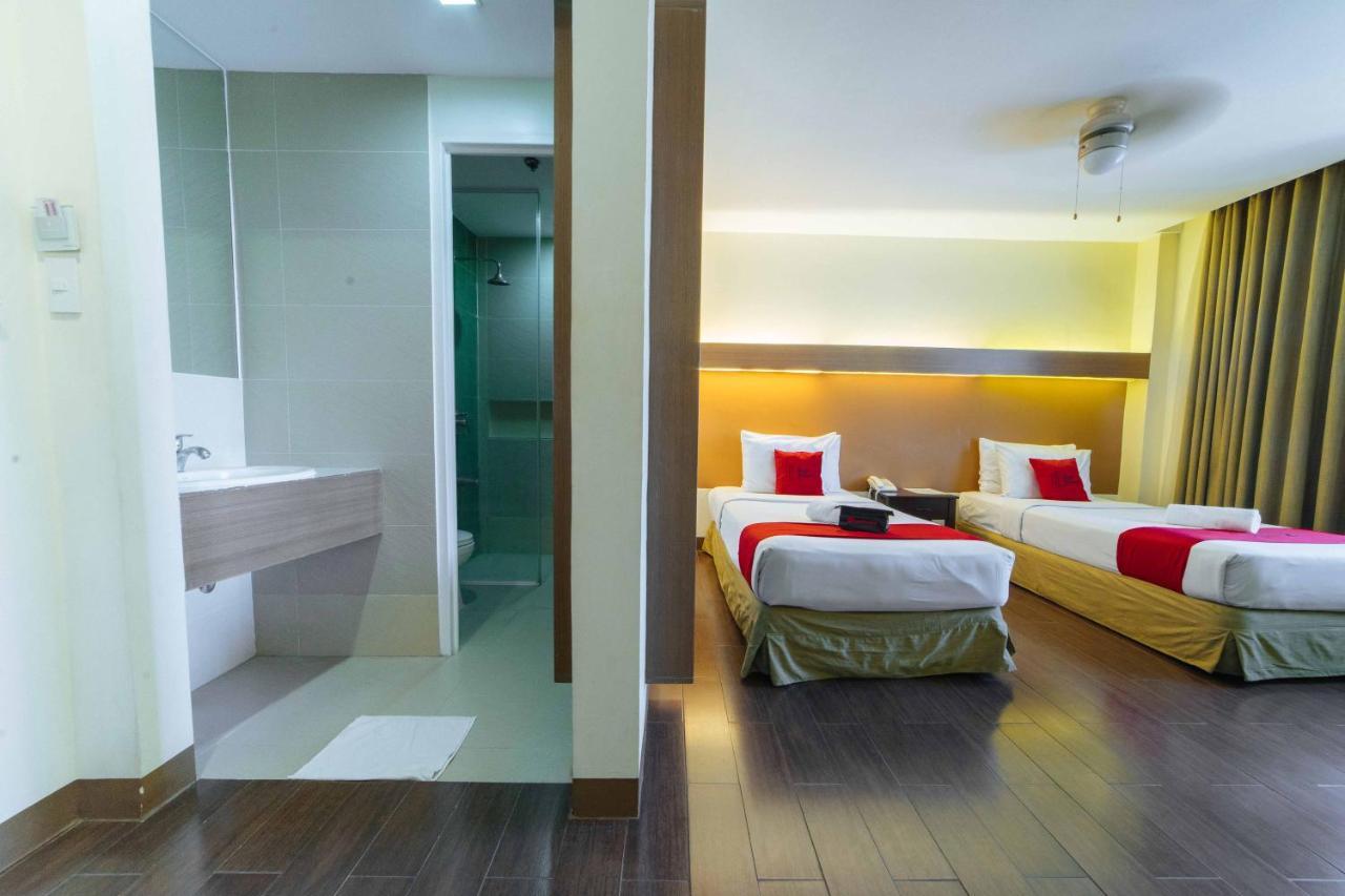 Reddoorz Premium @ The Ritz Garden Oases Hotel Davao City Exterior foto