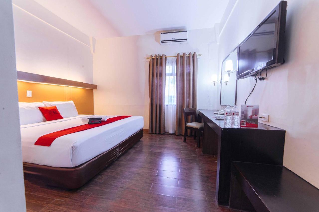 Reddoorz Premium @ The Ritz Garden Oases Hotel Davao City Exterior foto